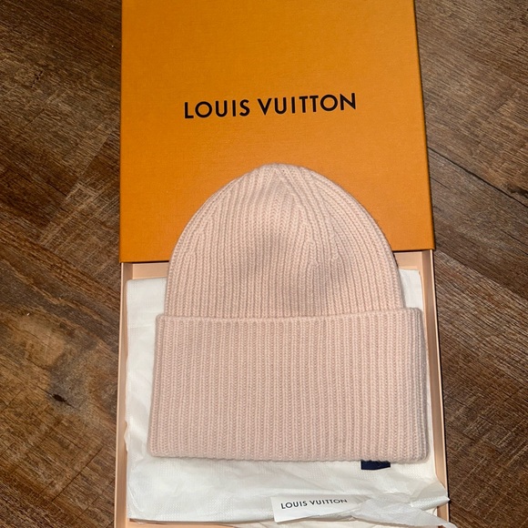 Louis Vuitton Headline Rose Beanie - Picture 3 of 7